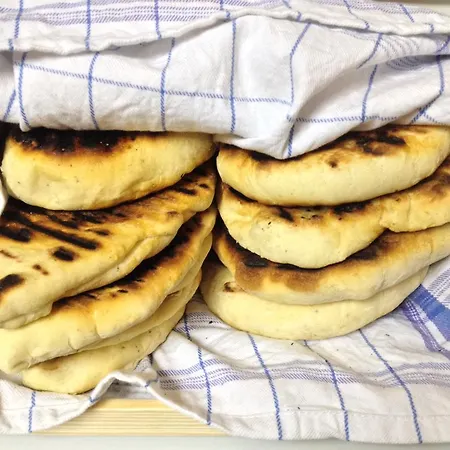 Kermedchieva Momchilovtsi (Smolyan)