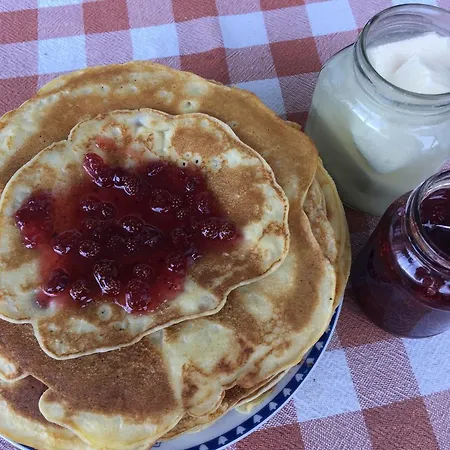 Kermedchieva بيت ضيافة Momchilovtsi (Smolyan)